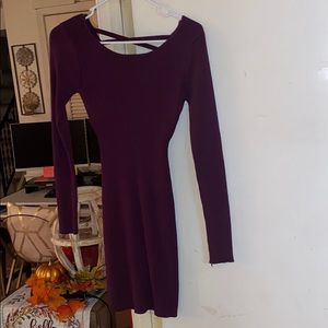 Burgundy Sweater Dreas